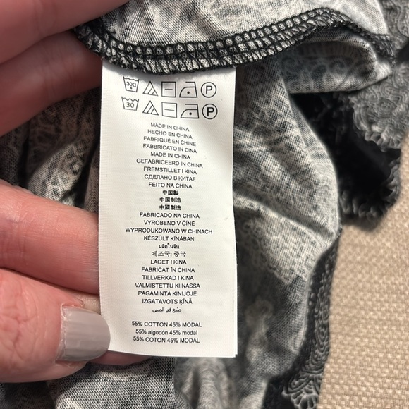 MICHAEL Michael Kors Paisley Print Off-The-Shoulder Top - Picture 10 of 10